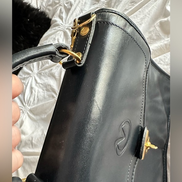 Navy leather top handle purse with gold hardware, cross body purse EUC vintage - Picture 3 of 13